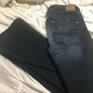 AE KickBoot Jeans